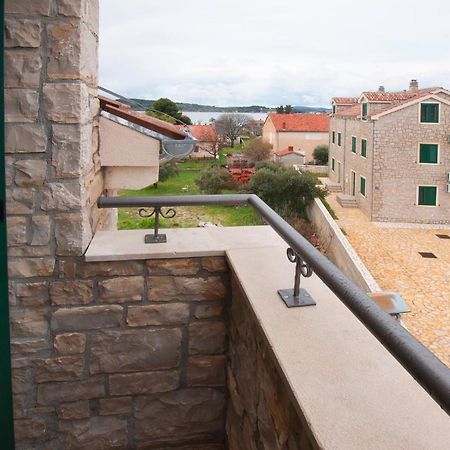 Villa Trio Srima Exterior foto